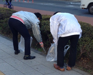 Carried out cleanup activities once a month in Shibuya's Nampeidai-cho neighborhood