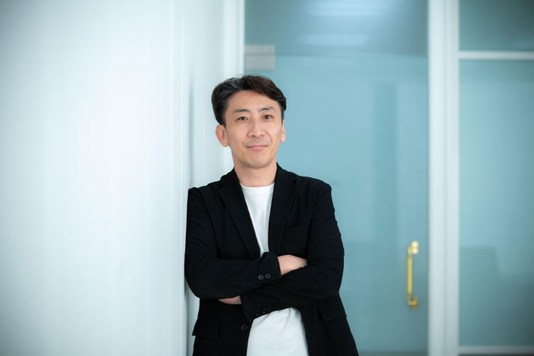 開発事業本部長 F.A